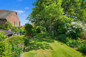 Gardens- click for photo gallery